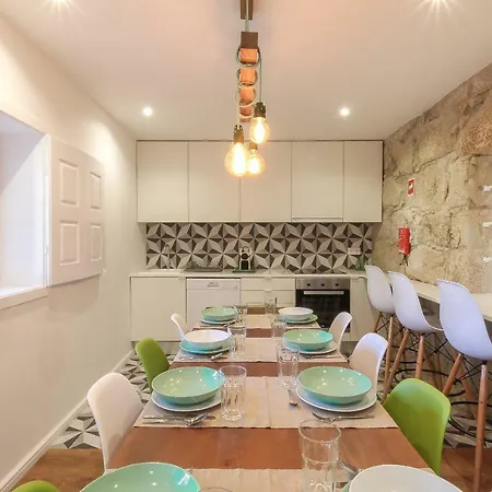 Concept - Paranhos Casa de hóspedes 3*